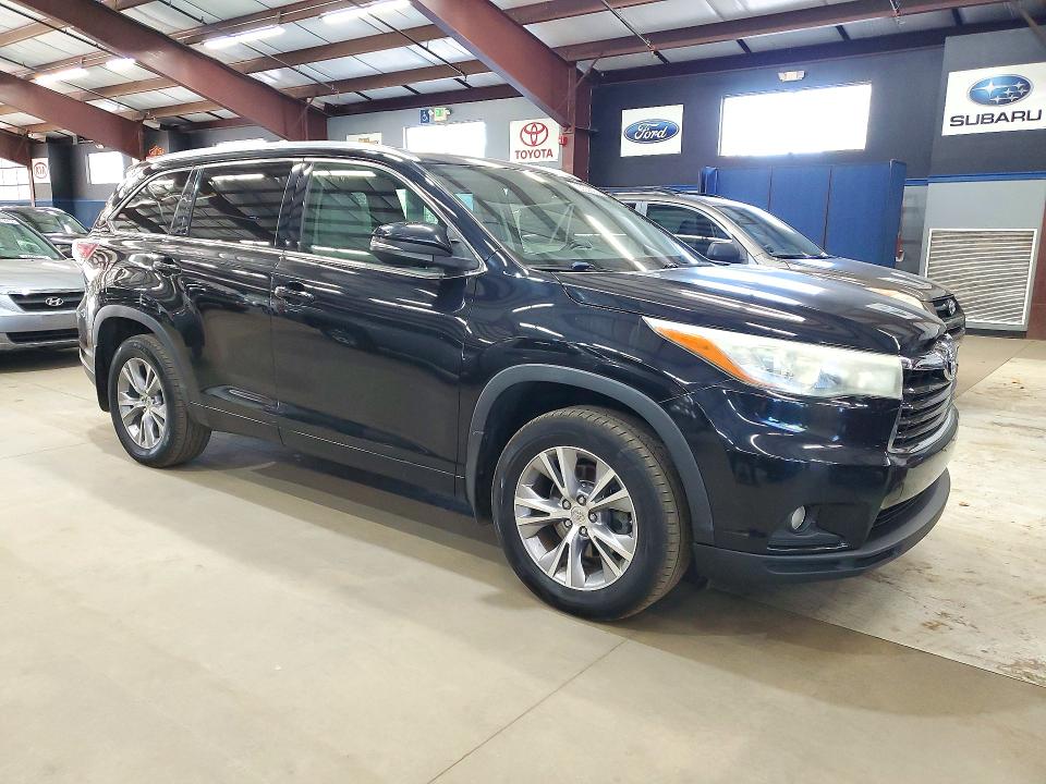 72353826 :رقم المزاد ، 5TDJKRFH0FS112206 vin ، 2015 Toyota Highlander مزاد بيع