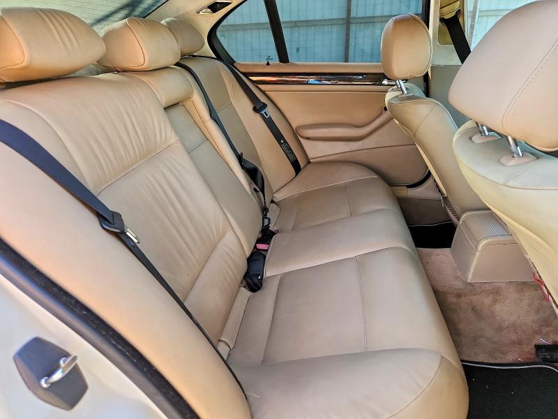 71387786 :رقم المزاد ، WBAAZ33473KP79817 vin ، 2003 Bmw 325 مزاد بيع