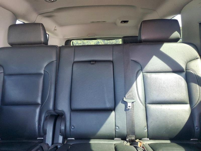 71076166 :رقم المزاد ، 1GNSKHKC1JR105711 vin ، 2018 Chevrolet Suburban مزاد بيع
