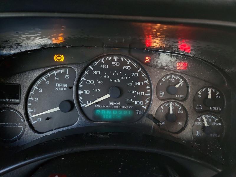 Aukcja sprzedaży 2001 Chevrolet Silverado, vin: 2GCEC19T011402090, numer aukcji: 72727826