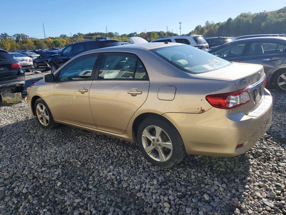 72768796 :رقم المزاد ، 2T1BU4EE7CC827674 vin ، 2012 Toyota Corolla مزاد بيع