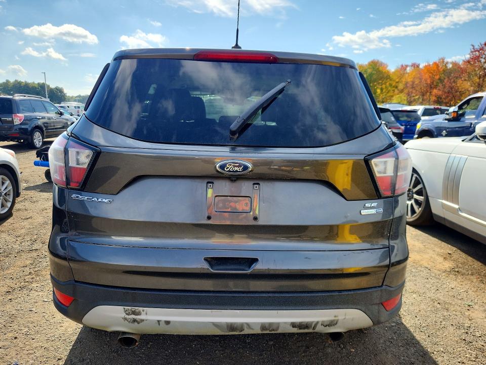 72694276 :رقم المزاد ، 1FMCU9GD4HUB93641 vin ، 2017 Ford Escape مزاد بيع