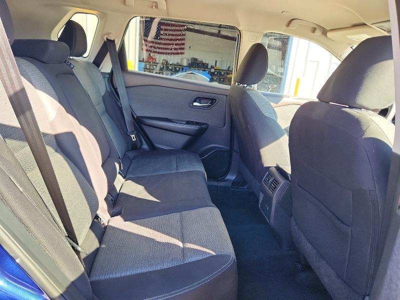 72050826 :رقم المزاد ، 5N1BT3BA4PC837748 vin ، 2023 Nissan Rogue مزاد بيع