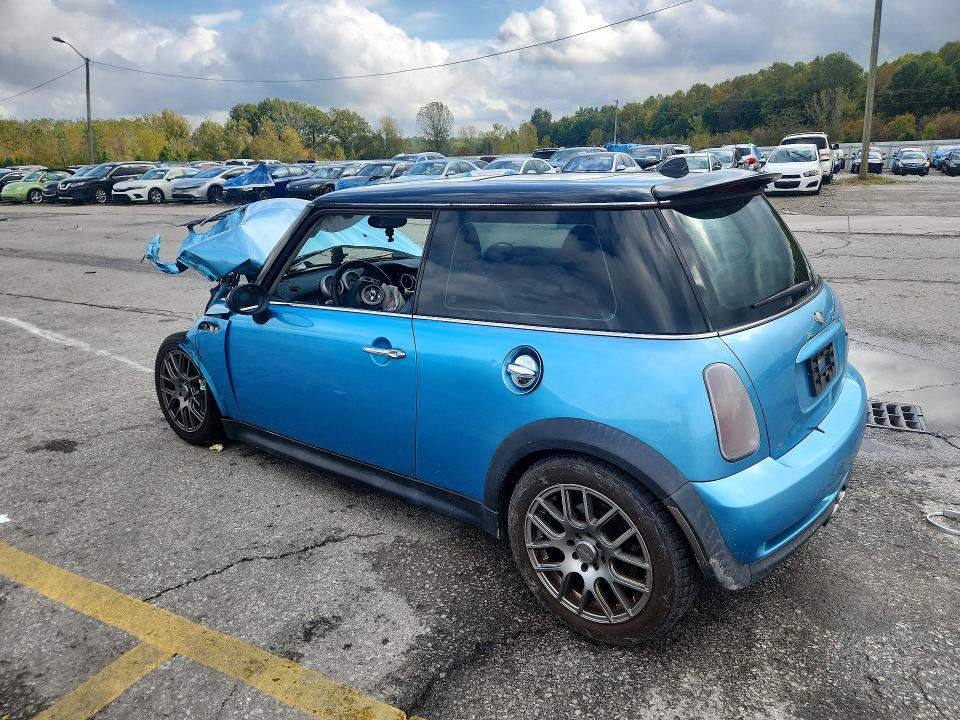 72809476 :رقم المزاد ، WMWRE33474TD77826 vin ، 2004 Mini Cooper مزاد بيع