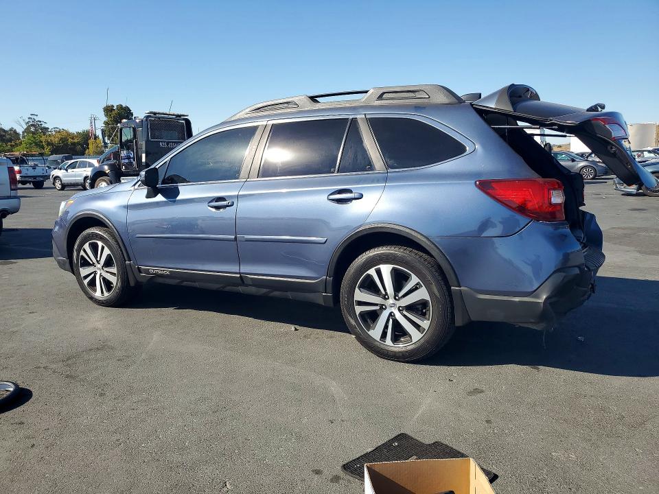 71652346 :رقم المزاد ، 4S4BSANCXJ3286866 vin ، 2018 Subaru Outback مزاد بيع