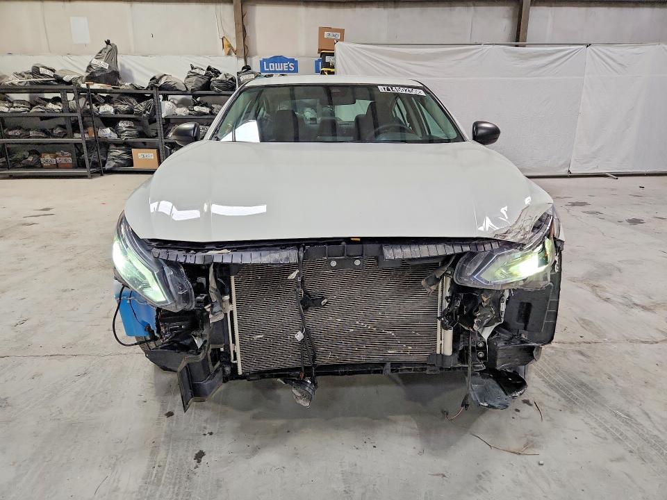 71450256 :رقم المزاد ، 1N4BL4DV8SN393934 vin ، 2025 Nissan Altima مزاد بيع