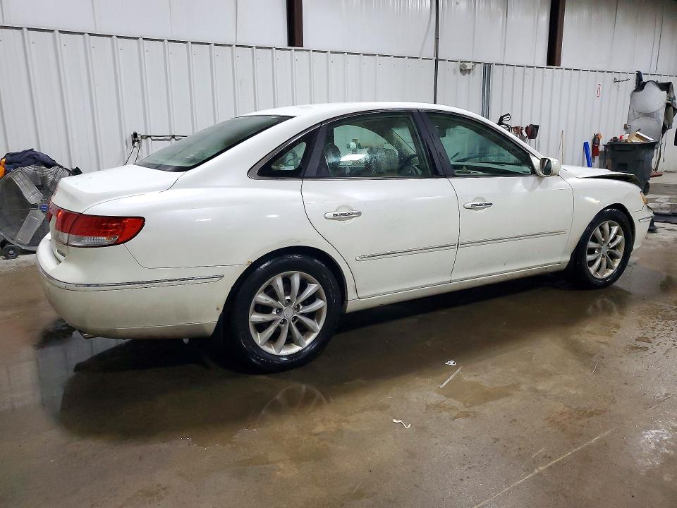 Продажа на аукционе авто 2006 Hyundai Azera, vin: KMHFC46F06A063330, номер лота: 71815306
