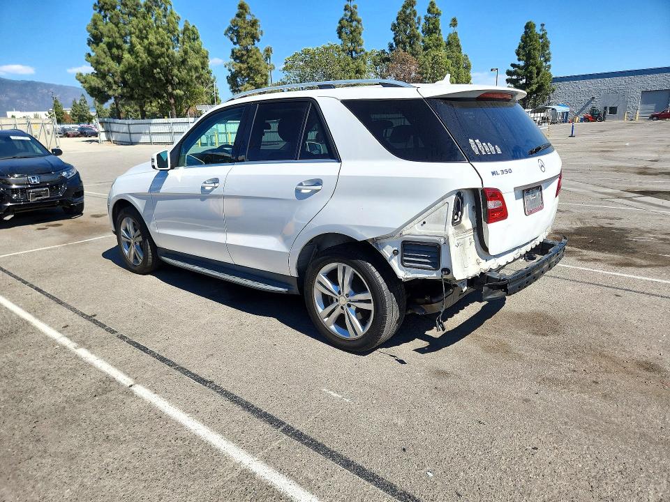 2015 Mercedes-benz Ml მანქანა იყიდება აუქციონზე, vin: 4JGDA5JB2FA560886, აუქციონის ნომერი: 71864566