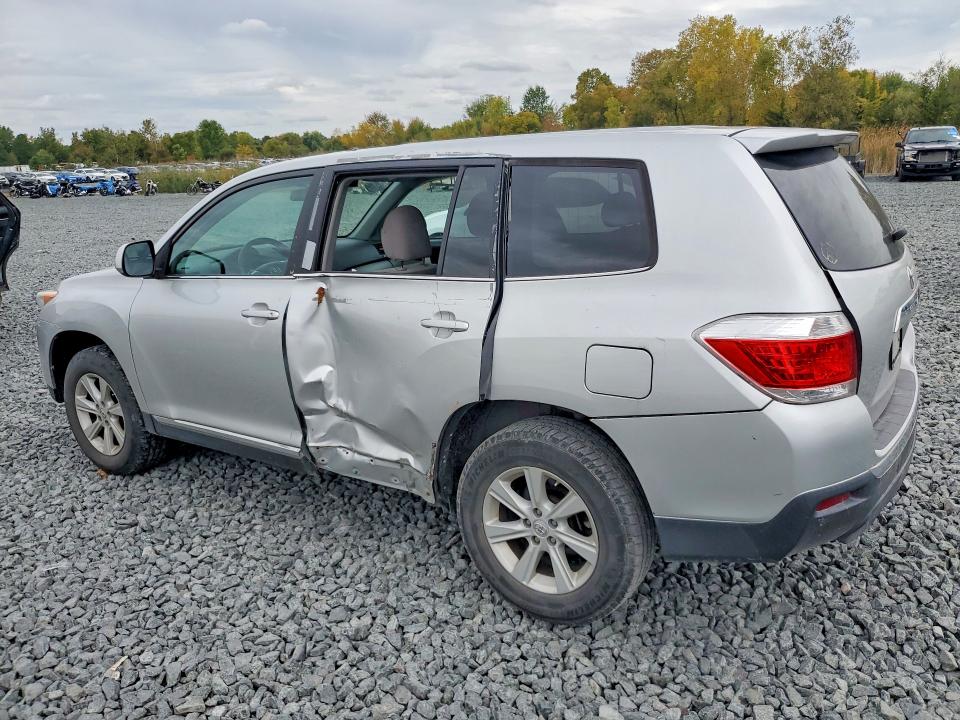 Продажа на аукционе авто 2013 Toyota Highlander, vin: 5TDBK3EH0DS271646, номер лота: 70164906