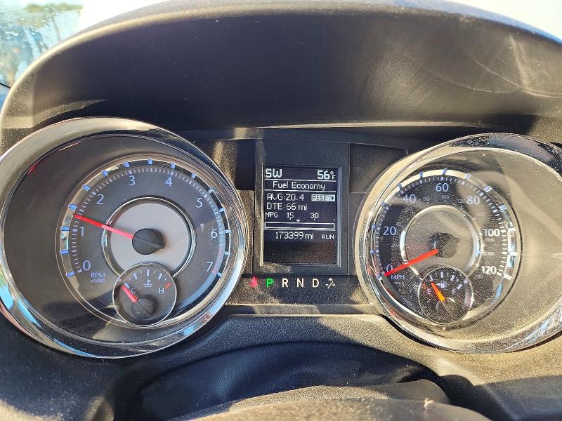 71932156 :رقم المزاد ، 2C4RC1BG2ER236239 vin ، 2014 Chrysler Town & Country مزاد بيع