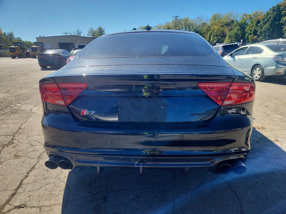 Продажа на аукционе авто 2013 Audi S7, vin: WAU32AFC5DN107856, номер лота: 71737956