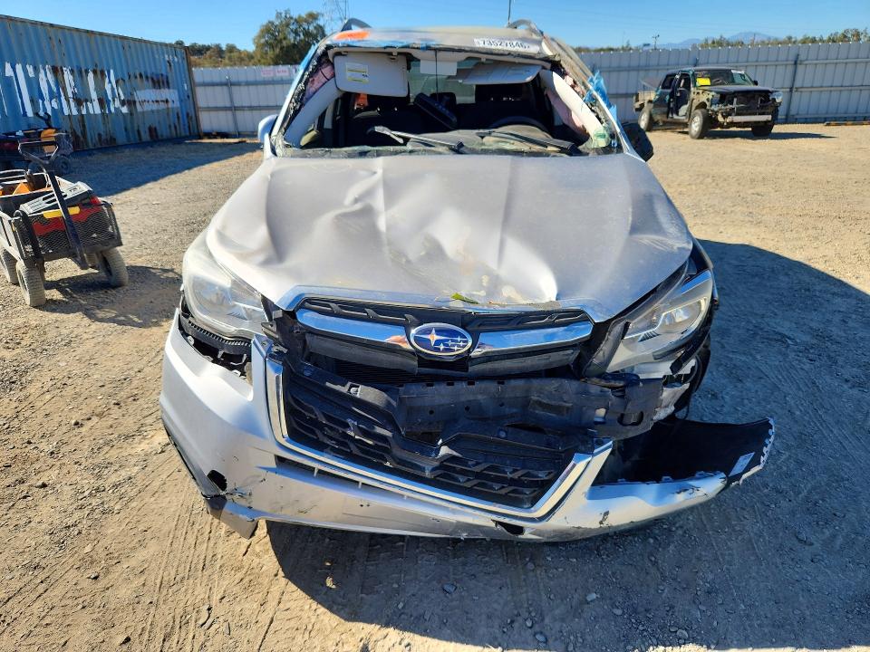 73527846 :رقم المزاد ، JF2SJAEC9JH406409 vin ، 2018 Subaru Forester مزاد بيع