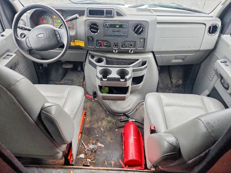 70750246 :رقم المزاد ، 1FDXE4FS5KDC02548 vin ، 2019 Ford Ecoline مزاد بيع