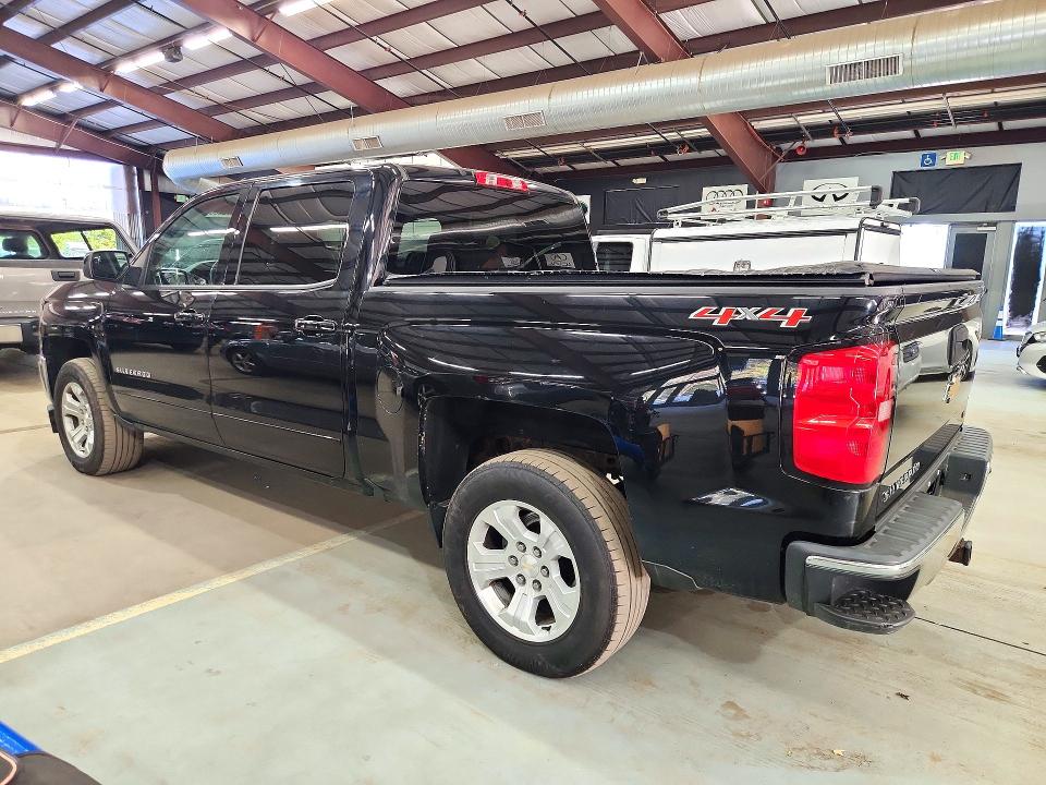 Продаж на аукціоні авто 2017 Chevrolet Silverado, vin: 3GCUKREC0HG123663, номер лоту: 72353426