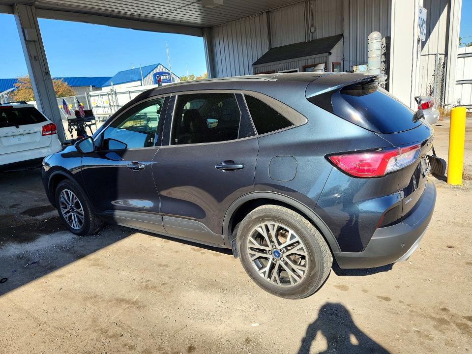 Продажа на аукционе авто 2022 Ford Escape, vin: 1FMCU9CZ5NUA02144, номер лота: 73934016