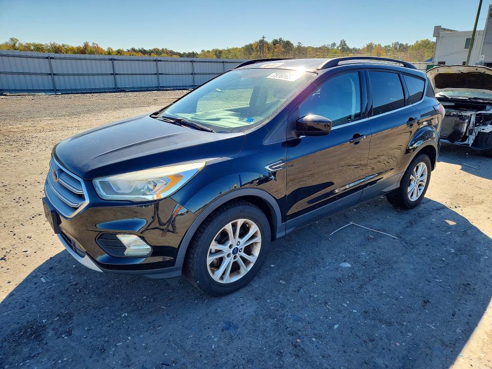 Продажа на аукционе авто 2017 Ford Escape, vin: 1FMCU0GD5HUA59622, номер лота: 73762656