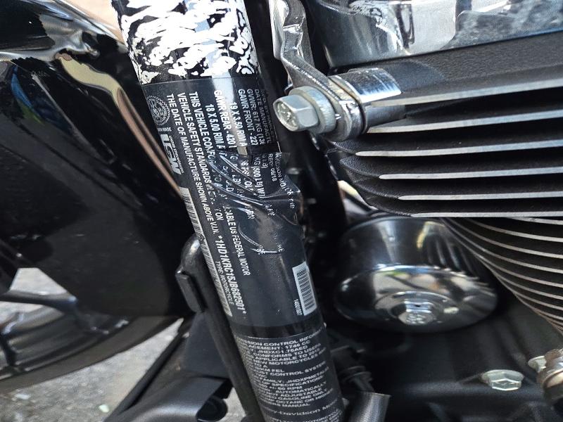73361136 :رقم المزاد ، 1HD1KRC15JB682501 vin ، 2018 Harley-davidson Flhxs مزاد بيع
