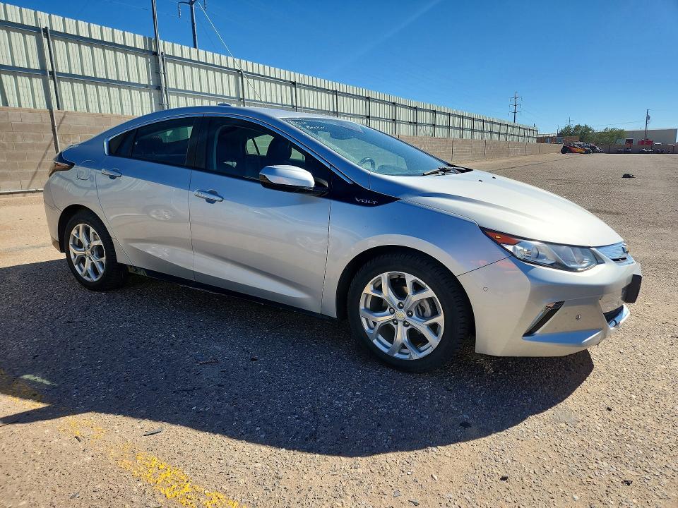 69515156 :رقم المزاد ، 1G1RB6S50HU156033 vin ، 2017 Chevrolet Volt مزاد بيع