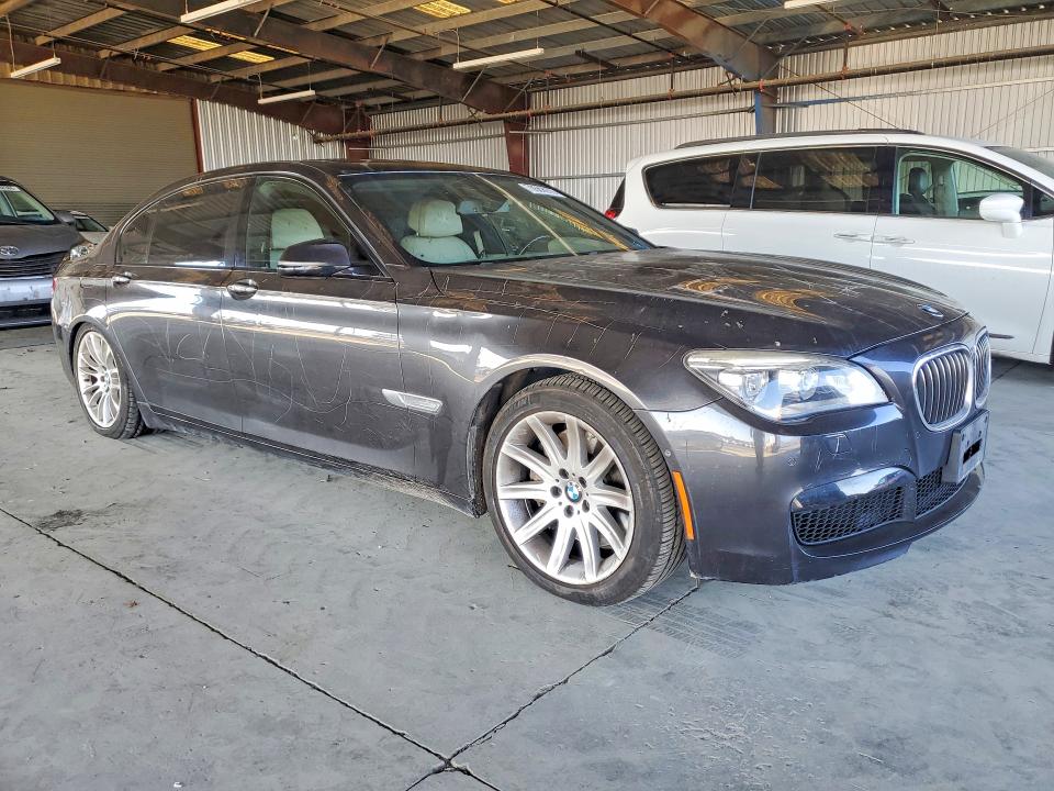 2014 Bmw 750 მანქანა იყიდება აუქციონზე, vin: WBAYE8C57ED136357, აუქციონის ნომერი: 70569976