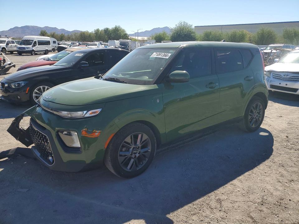 71091366 :رقم المزاد ، KNDJ33AU5N7154149 vin ، 2022 Kia Soul مزاد بيع