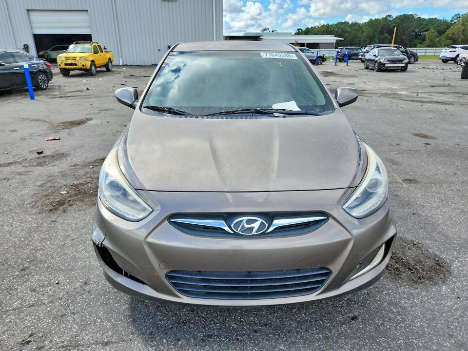 71045596 :رقم المزاد ، KMHCU4AE5EU595894 vin ، 2014 Hyundai Accent مزاد بيع
