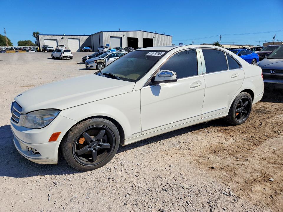 71241716 :رقم المزاد ، WDDGF81X88F174498 vin ، 2008 Mercedes-benz C مزاد بيع