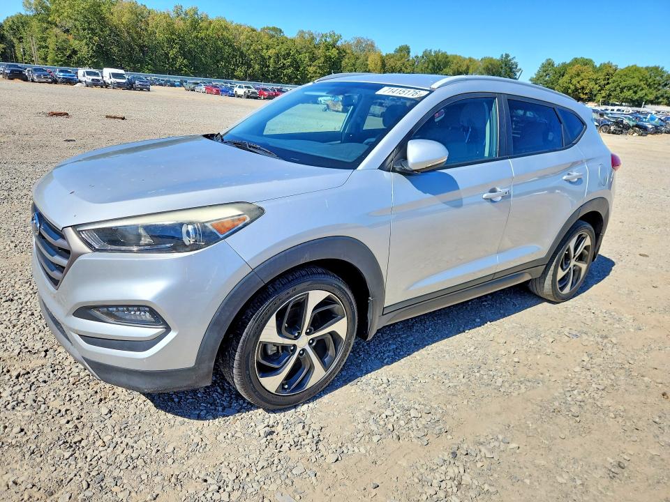 2016 Hyundai Tucson მანქანა იყიდება აუქციონზე, vin: KM8J33A21GU204012, აუქციონის ნომერი: 71415176