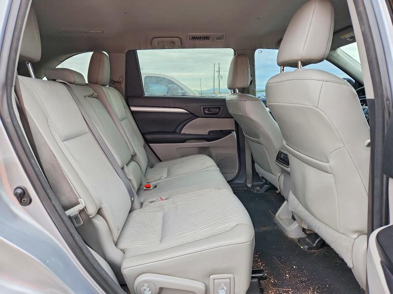 71073086 :رقم المزاد ، 5TDBKRFH7GS226774 vin ، 2016 Toyota Highlander مزاد بيع