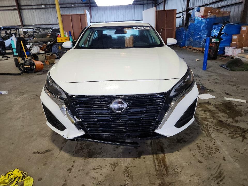 Продажа на аукционе авто 2023 Nissan Altima, vin: 1N4BL4BVXPN334104, номер лота: 71790816