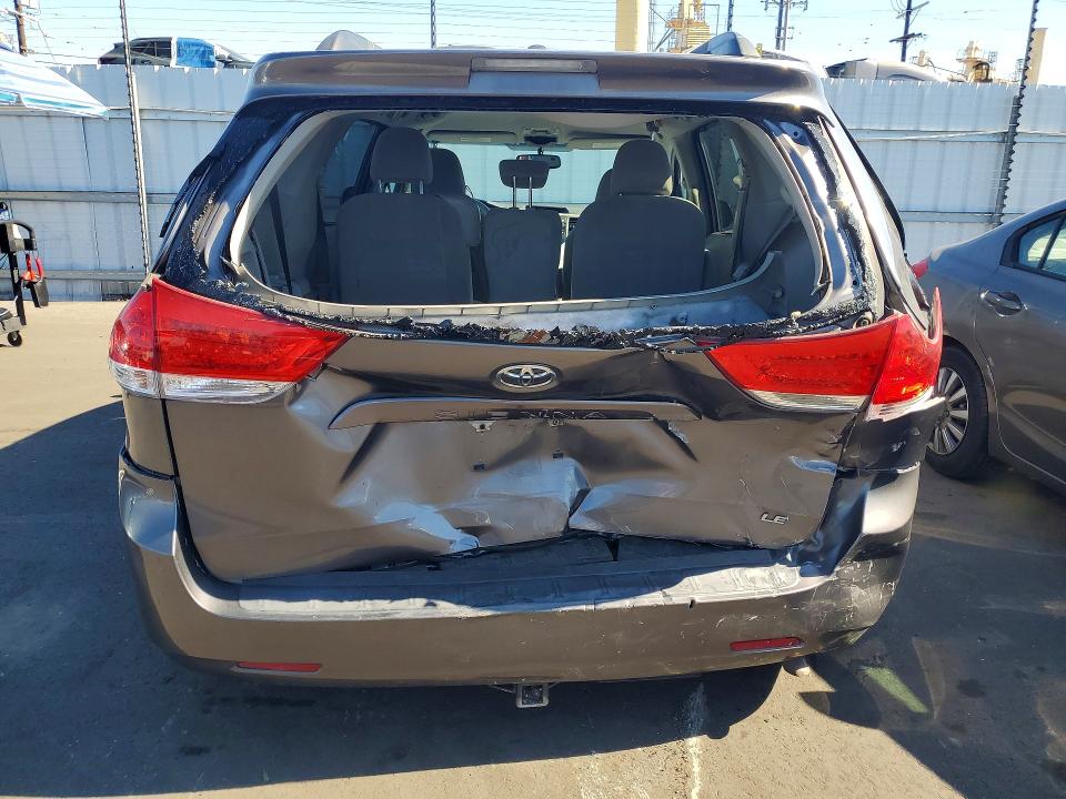 Aukcja sprzedaży 2011 Toyota Sienna, vin: 5TDKK3DC1BS046431, numer aukcji: 71466246