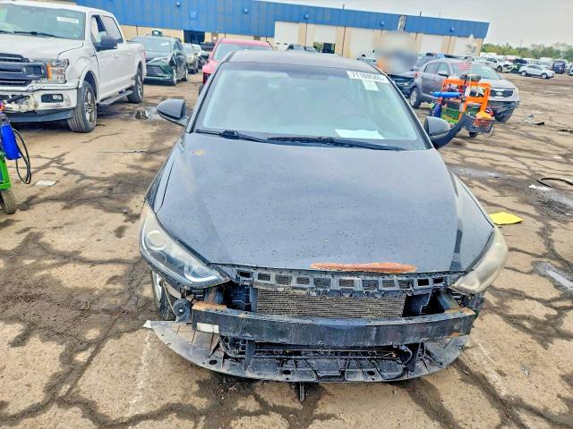 2017 Hyundai Elantra მანქანა იყიდება აუქციონზე, vin: 5NPD74LF5HH102171, აუქციონის ნომერი: 71169986