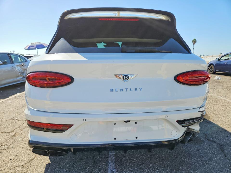 2023 Bentley Bentayga მანქანა იყიდება აუქციონზე, vin: SJAAT2ZV2PC022081, აუქციონის ნომერი: 71597346