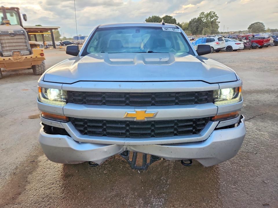 71388146 :رقم المزاد ، 1GCVKPEC7JZ373237 vin ، 2018 Chevrolet Silverado مزاد بيع