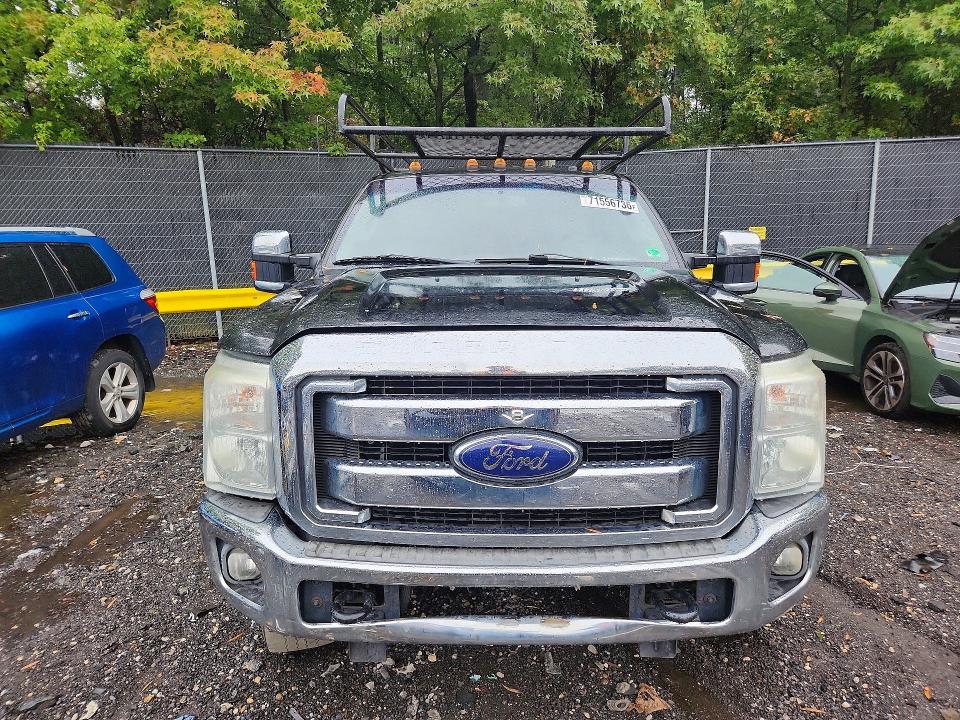 71556736 :رقم المزاد ، 1FT7W2B65FEA17964 vin ، 2015 Ford F250 مزاد بيع