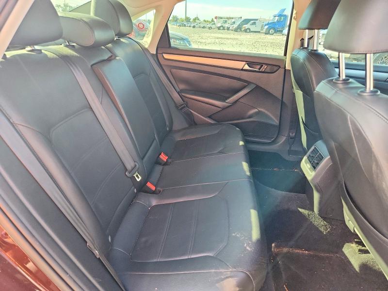 71451896 :رقم المزاد ، 1VWBT7A35EC081551 vin ، 2014 Volkswagen Passat مزاد بيع