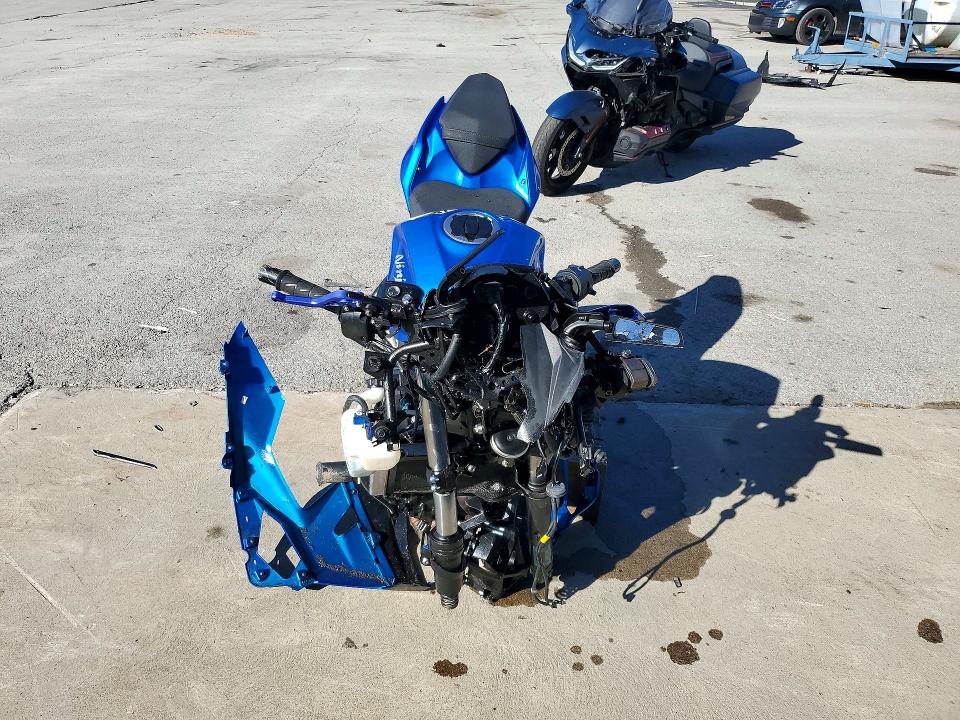 Продажа на аукционе авто 2018 Kawasaki Ex400, vin: JKAEXKH19JDA12018, номер лота: 71983576
