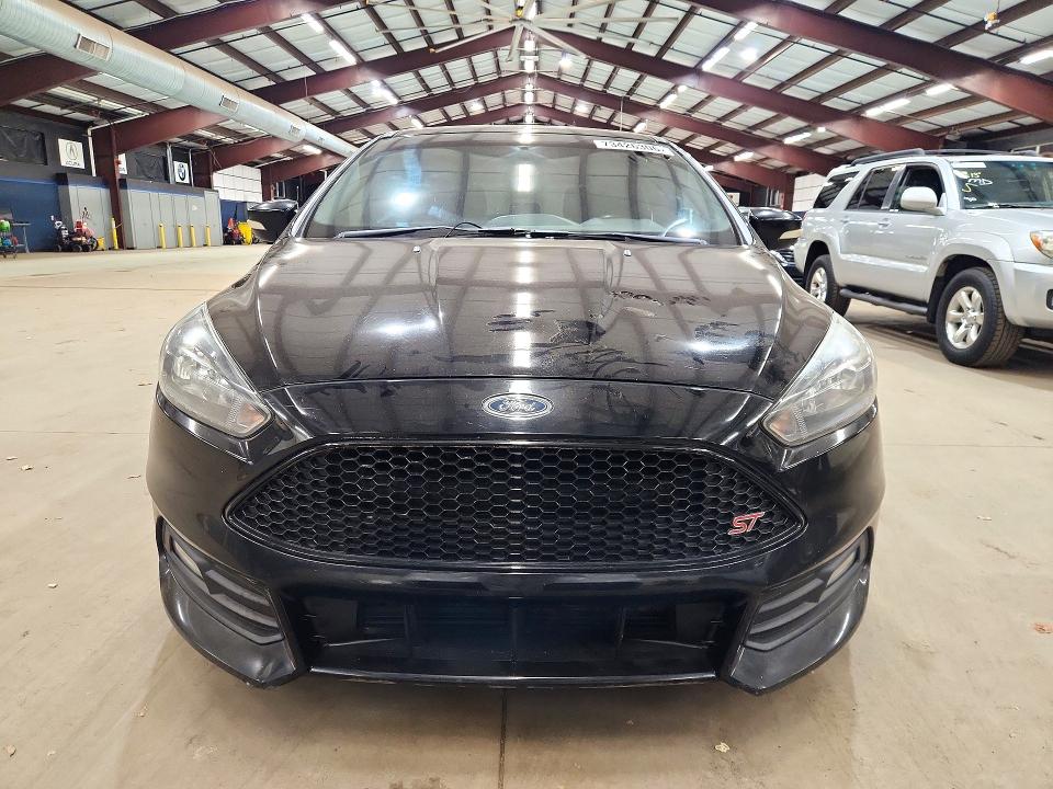 73426306 :رقم المزاد ، 1FADP3L96HL311196 vin ، 2017 Ford Focus مزاد بيع