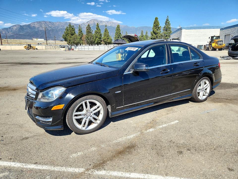 72330766 :رقم المزاد ، WDDGF4HB7CA623405 vin ، 2012 Mercedes-benz C مزاد بيع