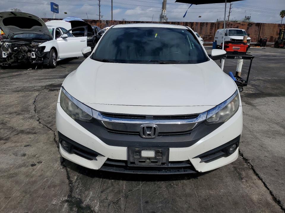 Продажа на аукционе авто 2016 Honda Civic, vin: 2HGFC3B72GH360035, номер лота: 72769546