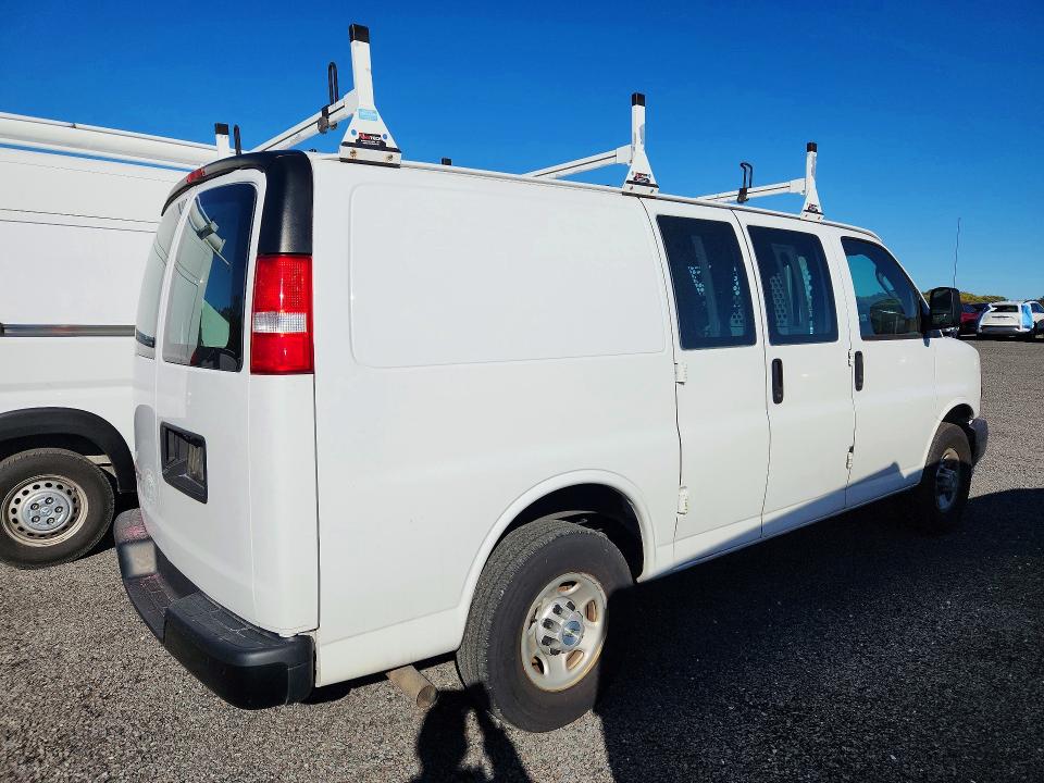 2020 Chevrolet Express G2500 მანქანა იყიდება აუქციონზე, vin: 1GCWGAFP5L1275197, აუქციონის ნომერი: 70694896