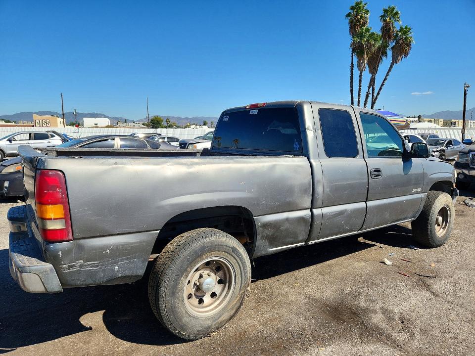 71041746 :رقم المزاد ، 2GCEC19V811379823 vin ، 2001 Chevrolet Silverado مزاد بيع