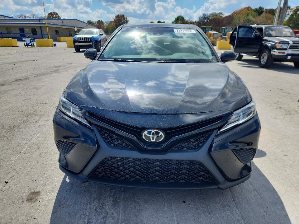 Продаж на аукціоні авто 2018 Toyota Camry, vin: 4T1B11HKXJU079359, номер лоту: 71272866