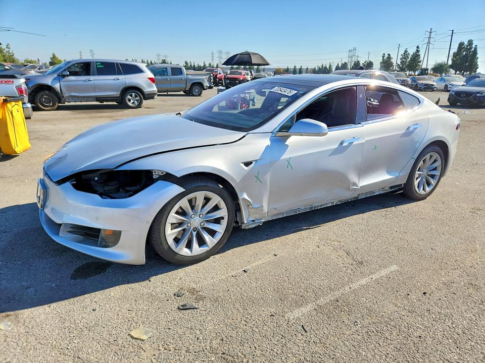 Продаж на аукціоні авто 2016 Tesla Model S, vin: 5YJSA1E16GF166659, номер лоту: 70543476