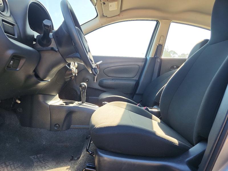 72367496 :رقم المزاد ، 3N1CN7AP1EL807563 vin ، 2014 Nissan Versa مزاد بيع