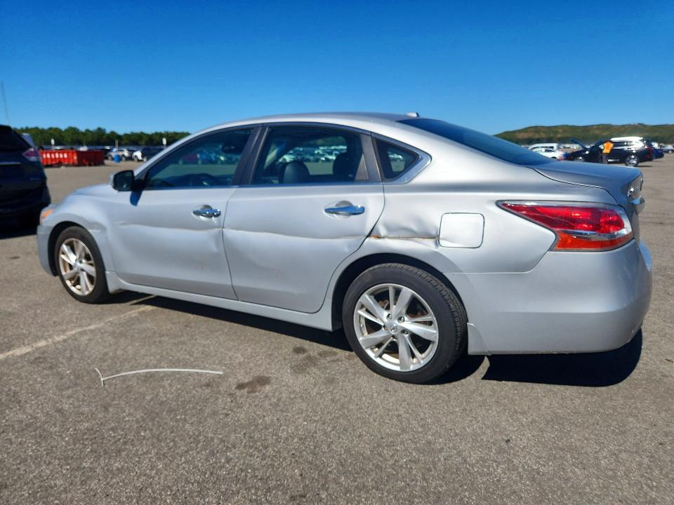 2013 Nissan Altima მანქანა იყიდება აუქციონზე, vin: 1N4AL3AP7DN586462, აუქციონის ნომერი: 71657766
