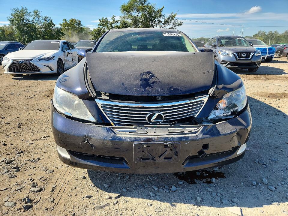 71090736 :رقم المزاد ، JTHBL46FX85053711 vin ، 2008 Lexus Ls مزاد بيع