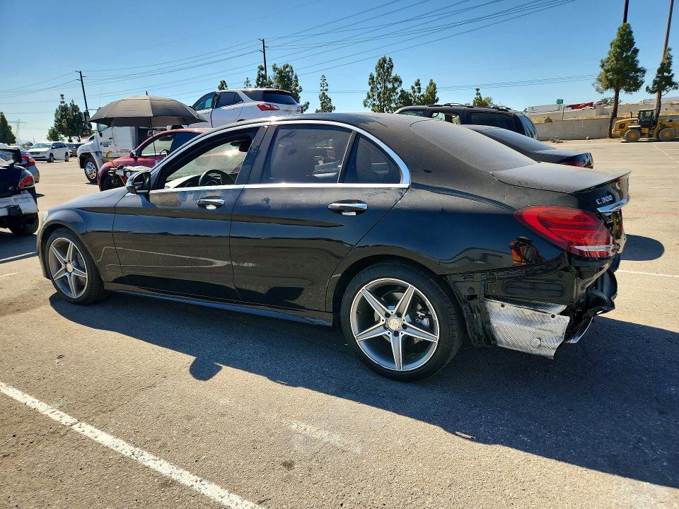 70902806 :رقم المزاد ، 55SWF4KB2GU136929 vin ، 2016 Mercedes-benz C مزاد بيع
