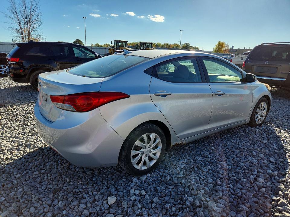 2011 Hyundai Elantra მანქანა იყიდება აუქციონზე, vin: 5NPDH4AE1BH058796, აუქციონის ნომერი: 72045246