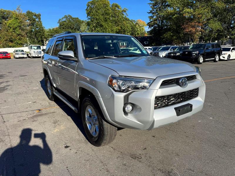 Aukcja sprzedaży 2019 Toyota 4runner, vin: JTEBU5JR0K5699168, numer aukcji: 72138556