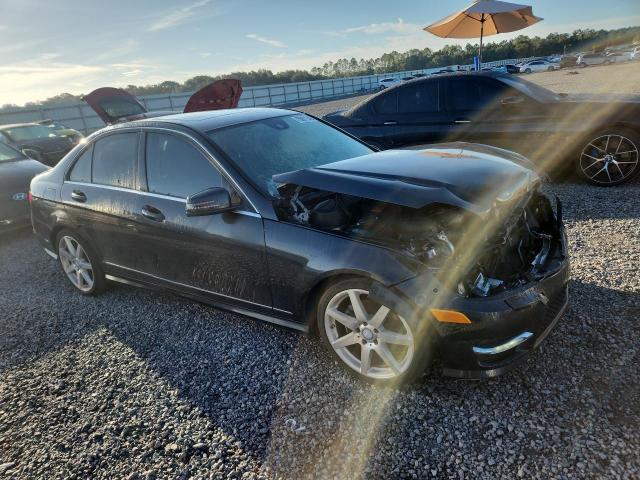 Продаж на аукціоні авто 2013 Mercedes-benz C, vin: WDDGF4HBXDR272217, номер лоту: 70961746